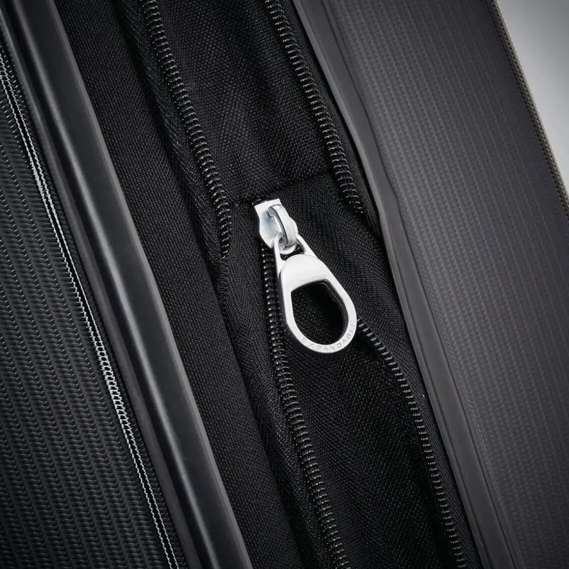 Outlet Samsonite Winfield 3 DLX 20" Spinner