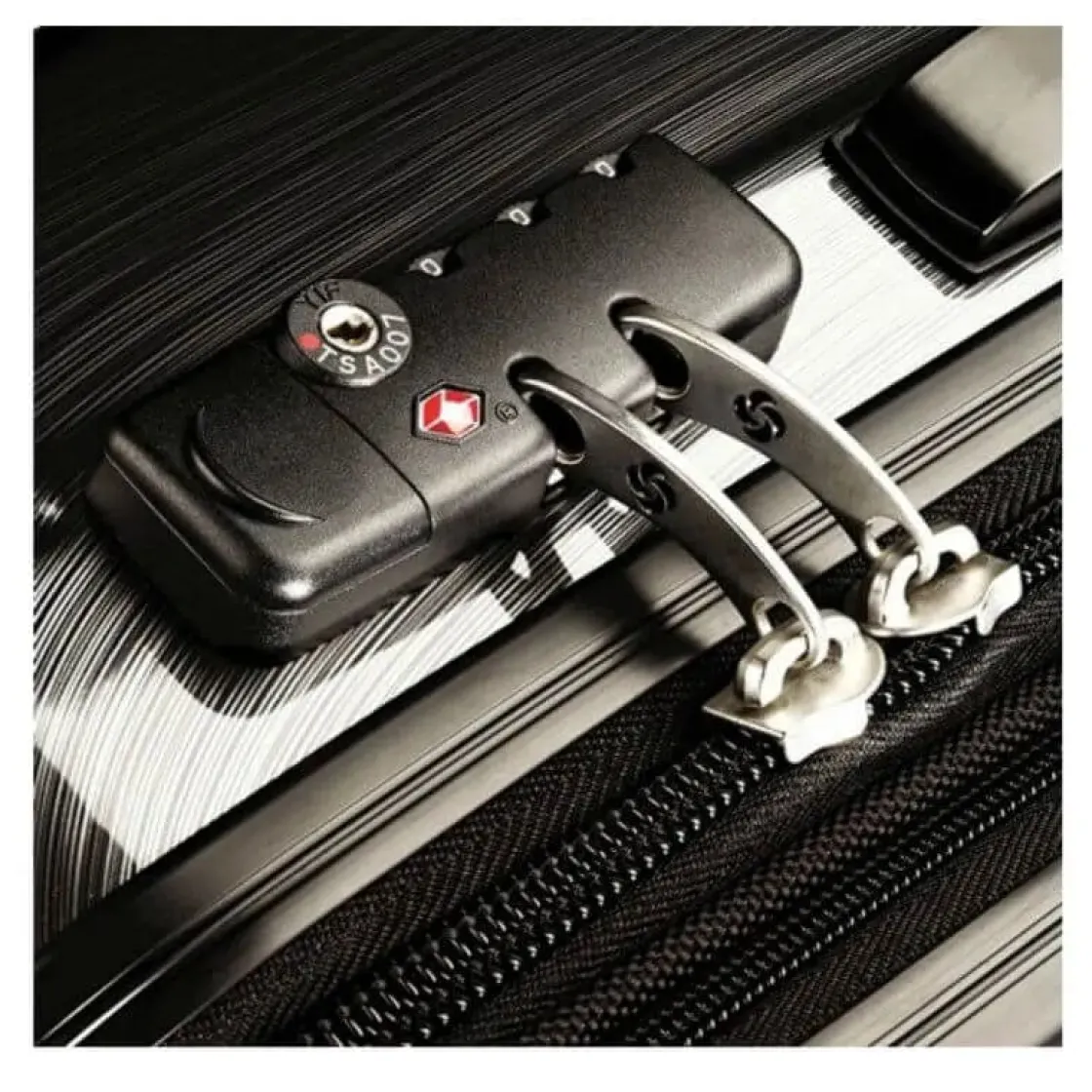 New Samsonite Winfield 2 Fashion 28" Spinner